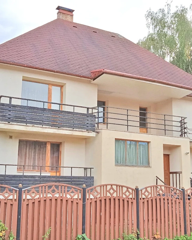 Ģimenes māja Baložos