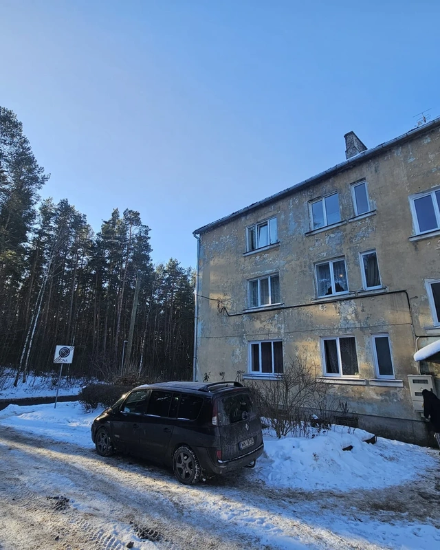 Divu istabu dzīvoklis Brekšos