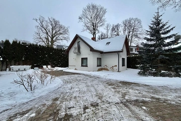 Māja jūras tuvumā